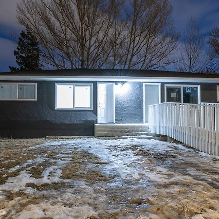 Centre Street Upper 2Bedsuite 4408 YYC Eksteriør bilde