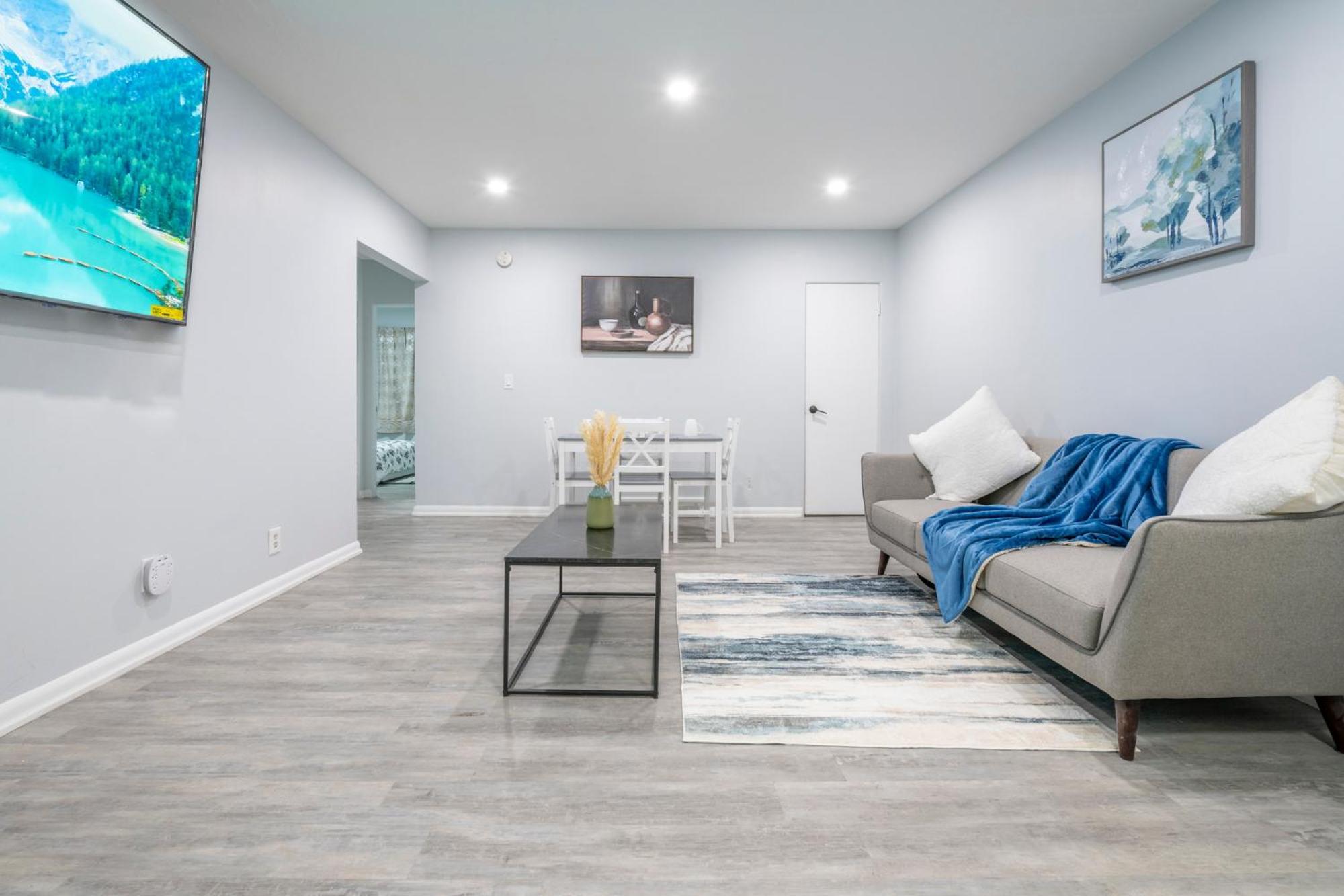 Centre Street Upper 2Bedsuite 4408 YYC Eksteriør bilde